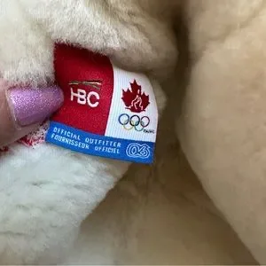 HBC Canada Shearling Hat Accessories | Hbc Canada Shearling Hat | Poshmark main image 4